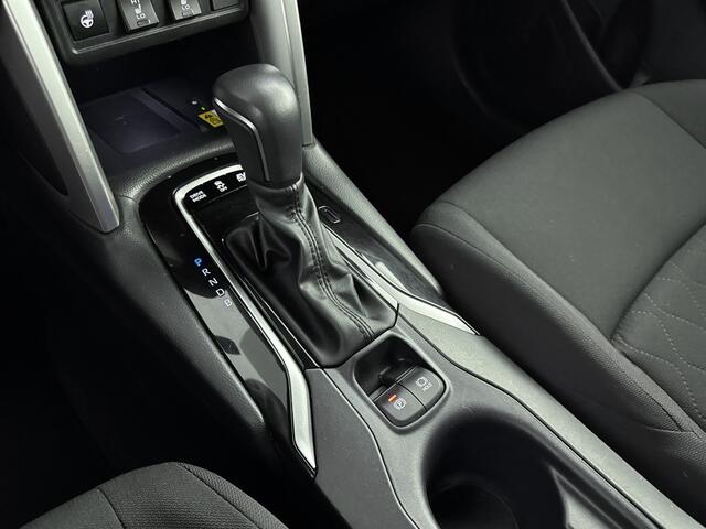 Toyota COROLLA Cross Hybrid 140 Dynamic Plus | Stuur-Stoelverwarming | Parkeersensoren | Apple Carplay / Android Auto | Onderweg-naar-dealer