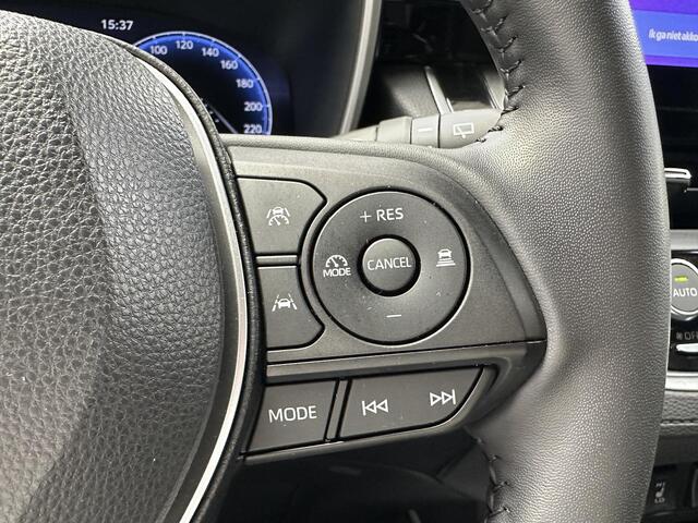 Toyota COROLLA Cross Hybrid 140 Style + Premium pack + Panoramadak, zeer nette en luxe auto met slechts 18000KM! NL Auto