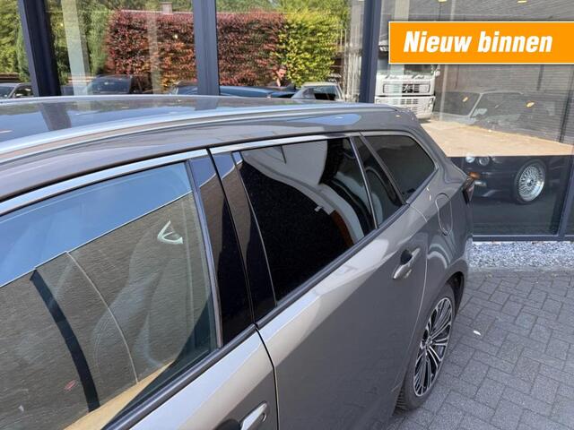 Toyota COROLLA Touring Sports 1.8 Hybrid Executive,LED,Vol Leer,HUD,BLIS,Lane Ass.,Carplay,Adapt Cruise,Stoelverw,ParkPilot