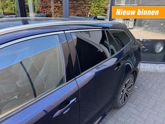 Toyota COROLLA Touring Sports 1.8 Hybrid Business+,Half Leer,LED,Stoelverw,Camera,Adapt Cruise,Navi,Carplay,Lane Ass.,