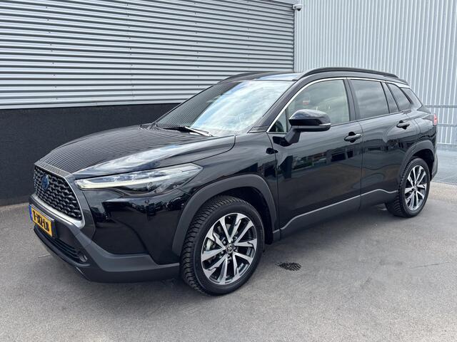 Toyota COROLLA Cross 2.0 High Power Hybrid First Edition Nieuw geleverd, 1e eign. Stoelverwarming, Dodehoekdetectie, Elek. achterklep, LMV, Navigatie, All-season banden, Parkeersensoren voor + achter