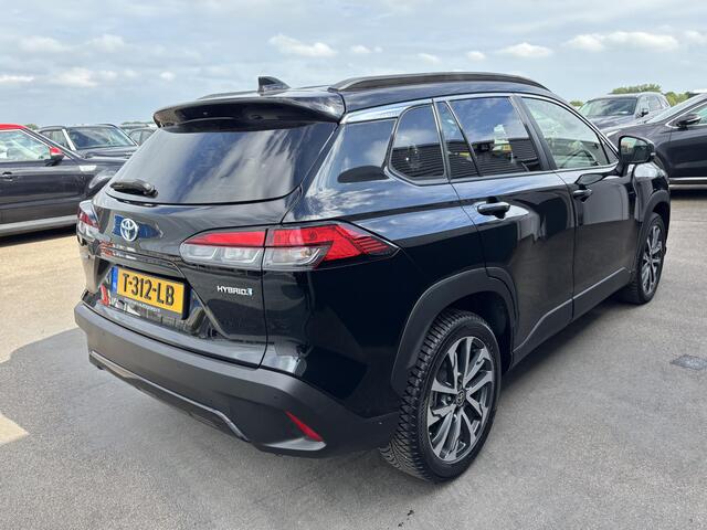 Toyota COROLLA Cross 2.0 High Power Hybrid First Edition Nieuw geleverd, 1e eign. Stoelverwarming, Dodehoekdetectie, Elek. achterklep, LMV, Navigatie, All-season banden, Parkeersensoren voor + achter