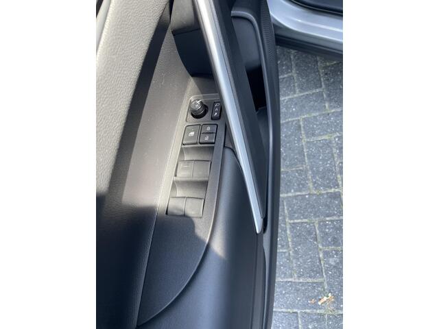 Toyota COROLLA Cross Hybrid 140 Active