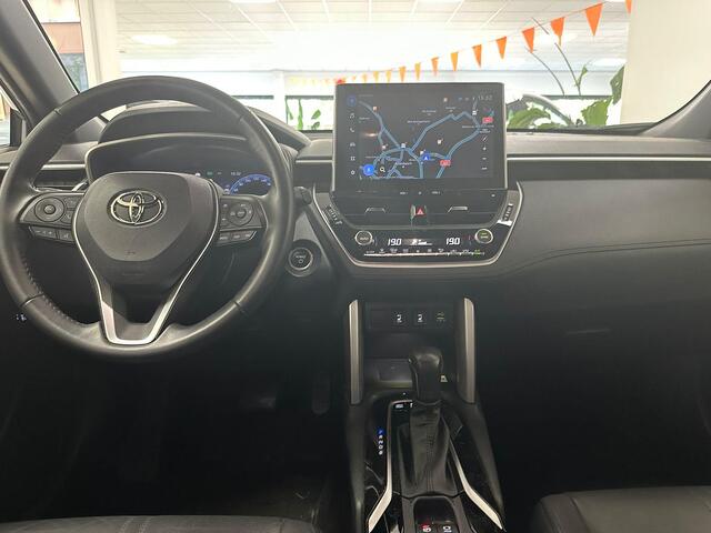 Toyota COROLLA Cross 2.0 High Power Hybrid First Edition TREKHAAK | NAVIGATIE | ACHTERUITRIJCAMERA