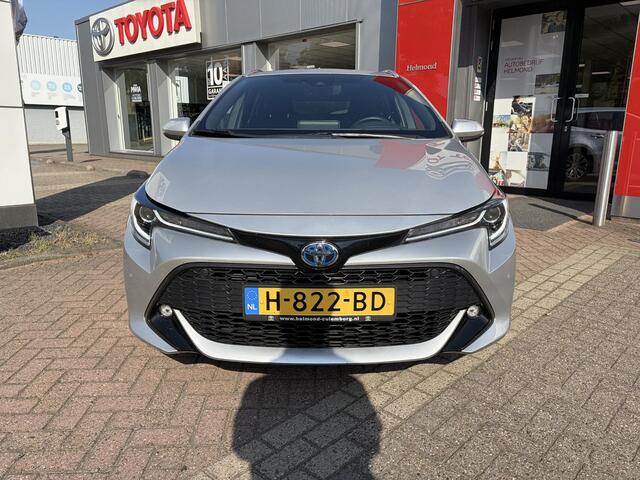 Toyota COROLLA Touring Sports 2.0 Hybrid Business Intro