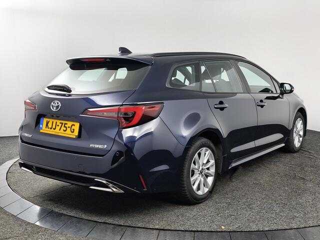 Toyota COROLLA Touring Sports Hybrid 140 Business | Stoelverwarming | Camera | Navigatie | All-Season banden |