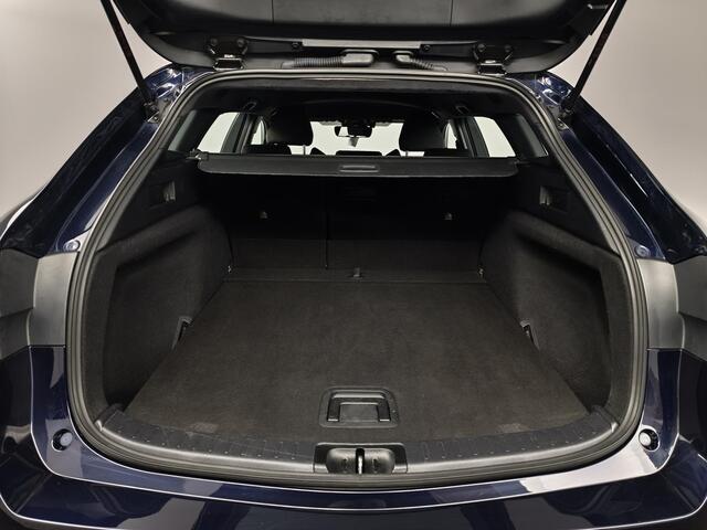 Toyota COROLLA Touring Sports Hybrid 140 Business | Stoelverwarming | Camera | Navigatie | All-Season banden |