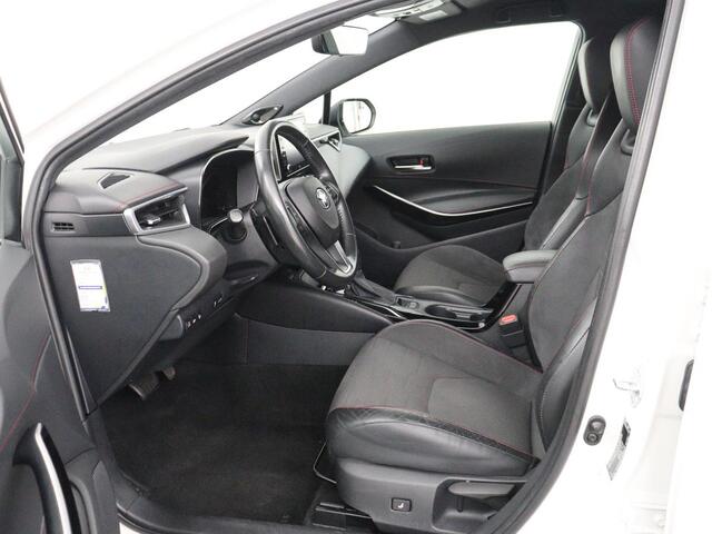 Toyota COROLLA 2.0 Hybrid Business Sport Intro Adaptive cruise | Achteruitrij camera | Head Up | Navigatie | Carplay | Bluetooth | JBL Sound | Climate control |