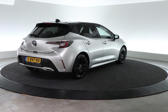 Toyota COROLLA 2.0 Hybrid Dynamic | TREKHAAK | ADAP. CRUISE | STOELVERW. |