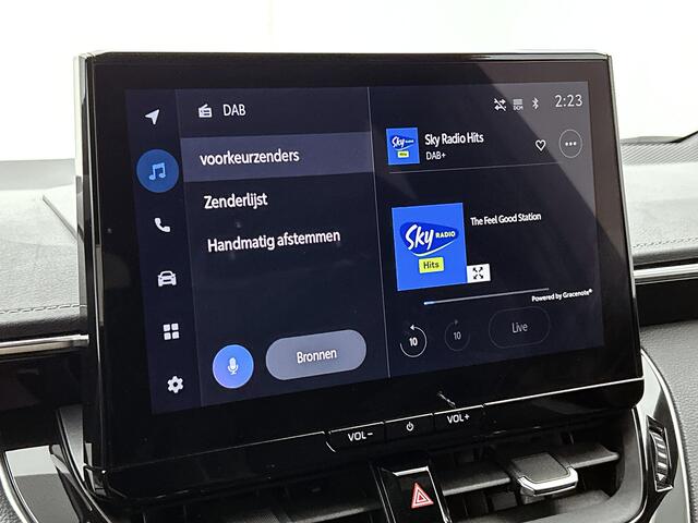 Toyota COROLLA Hybrid 140 Executive | Dealer onderhouden | 1e eigenaar | JBL | Head-Up Display | Dodehoek detectie | FULL LED verlichting Adaptive | Parkeersensoren voor+achter | Stoelverwarming | Draadloze telefoonlader |