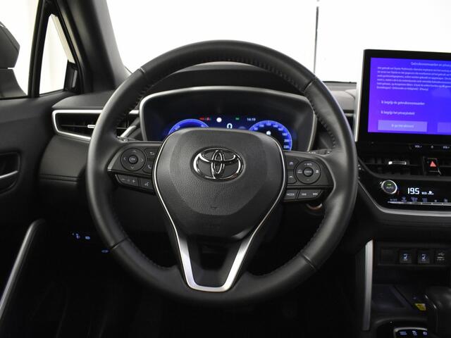 Toyota COROLLA Cross 2.0 HP Hybrid First Edition | BSM | PDC V+A | Trekhaak