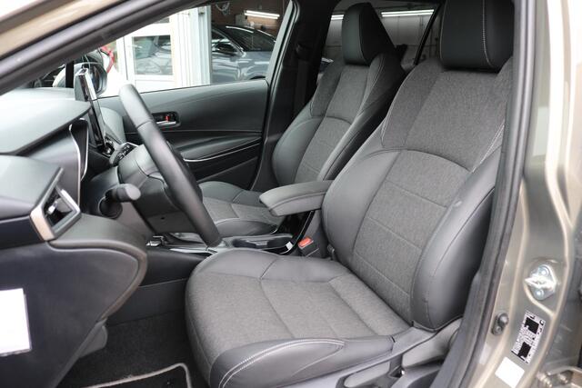 Toyota COROLLA Touring Sports Hybrid 140 Dynamic ,Apple & Android Auto, Parkeersensoren, Stoelverwarming, achteruitrijcamera,