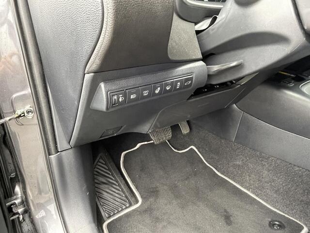 Toyota COROLLA Touring Sports Hybrid 140 Dynamic Plus, Parkeersensoren Voor en Achter, Winterpakket Electr achterklep, 15.000 KM, All Season banden