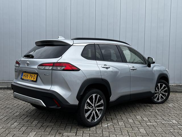 Toyota COROLLA Cross Hybrid 140 Style NL Auto Dealer Onderhouden Parkeer en Dodehoek sensoren Navi Carplay Clima Cruise