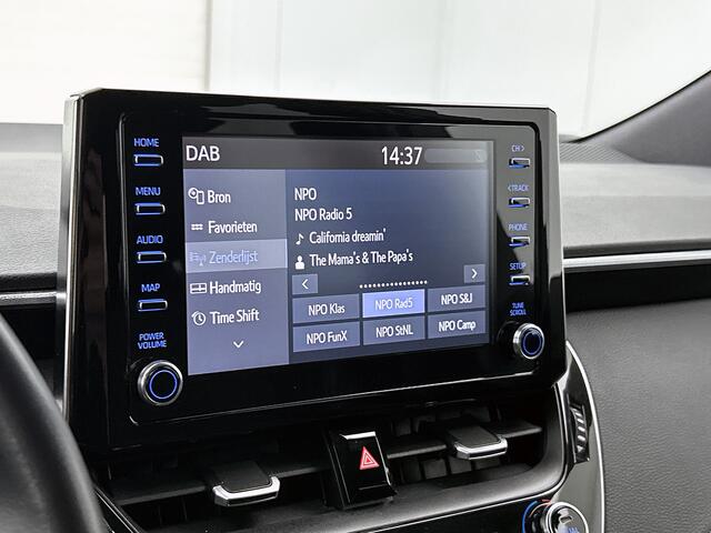 Toyota COROLLA 1.8 Hybrid Dynamic | dealer onderhouden | Stoelverwarming | Draadloze telefoonlader | Climate Control | Cruise Control Adaptive | achteruitrijcamera | Apple CarPlay/Android Auto | LED verlichting |