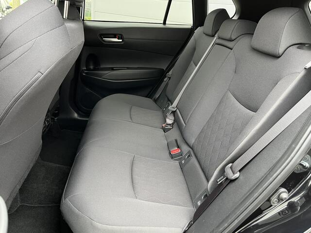 Toyota COROLLA Cross Hybrid 140 Style