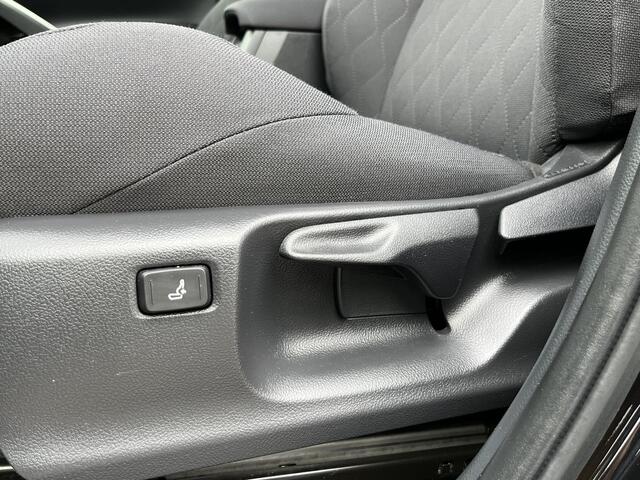 Toyota COROLLA Cross Hybrid 140 Style
