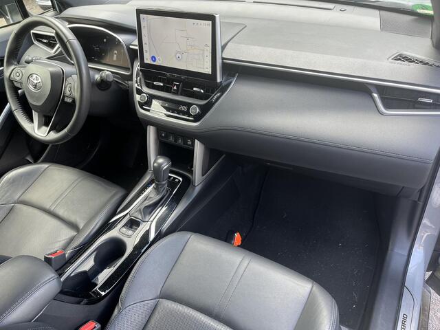 Toyota COROLLA Cross Hybrid 200 Executive | Trekhaak | Lederen bekleding | Stoel- + stuurverwarming | Carplay |