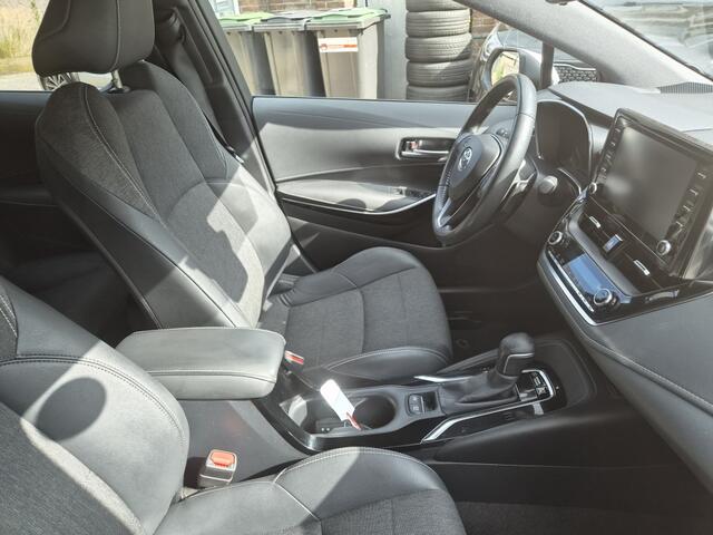 Toyota COROLLA Touring Sports 2.0 Hybrid Bns Plus