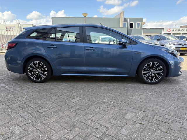Toyota COROLLA Touring Sports 2.0 Hybrid First Edition