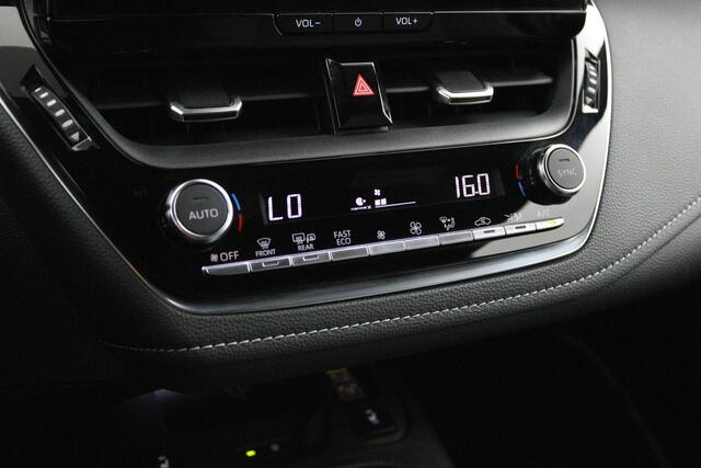 Toyota COROLLA Touring Sports 1.8 Hybrid First Edition | leder stof bekleding | Stoelverwarming | Keyless | Navigatie |
