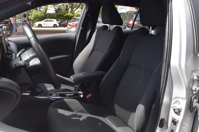 Toyota COROLLA Touring Sports 1.8 Hybrid Business 1e Eigenaar | 100% Toyota Onderhouden | Trekhaak | Carplay Navi | 12 mnd BOVAG garantie | Whatsapp 06-53188999