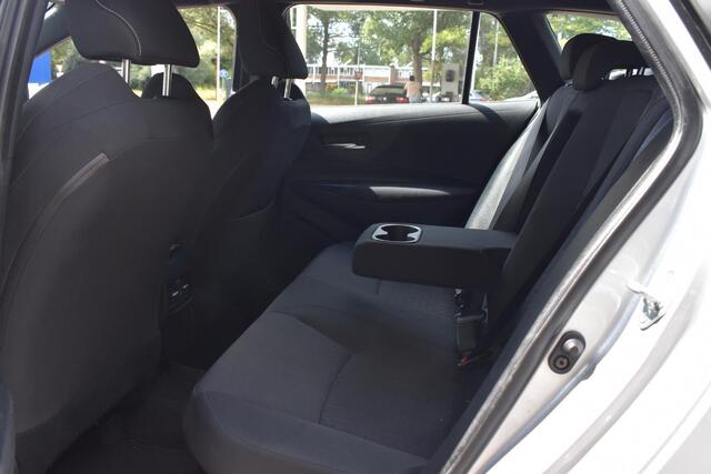 Toyota COROLLA Touring Sports 1.8 Hybrid Business 1e Eigenaar | 100% Toyota Onderhouden | Trekhaak | Carplay Navi | 12 mnd BOVAG garantie | Whatsapp 06-53188999