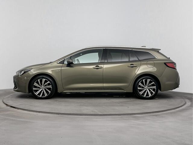 Toyota COROLLA Touring Sports 1.8 Hybrid Dynamic | Trekhaak | NL-Auto | Stoelverwarming |
