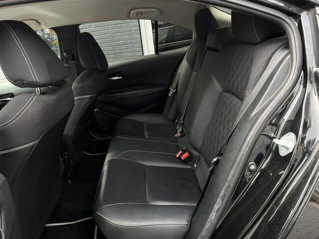 Toyota COROLLA 1.8 Hybrid Executive HUD, Stoel/Stuurwiel verwarming, ACC