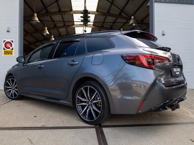 Toyota COROLLA Touring Sports Hybrid 140 GR Sport *ACC | Trekhaak | Camera | Keyless | Blindspot | Apple Carplay | Stoelverwarming | Clima | Navi*