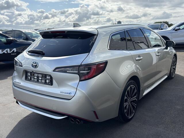 Toyota COROLLA Touring Sports 2.0 Hybrid Style edition Stoelverwarming, extra getint glas, draadloze telefoonlader, elektr. achterklep, Apple CarPlay/Android Auto