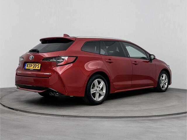 Toyota COROLLA Touring Sports 2.0 Hybrid Dynamic | Voorruit-Stuur-Stoelverwarming | Blindspot | Parkeersensoren V+A |
