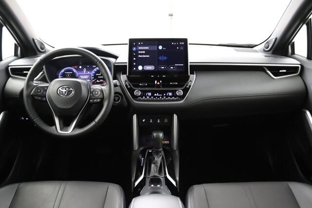 Toyota COROLLA Cross 2.0 High Power Hybrid Launch Edition // panoramadak // Lederen interieur