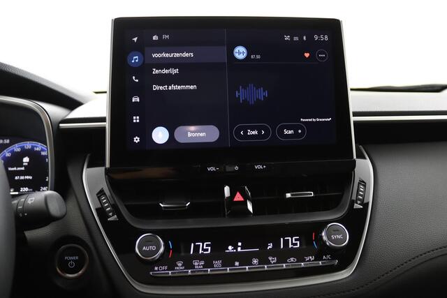 Toyota COROLLA Cross 2.0 High Power Hybrid Launch Edition // panoramadak // Lederen interieur