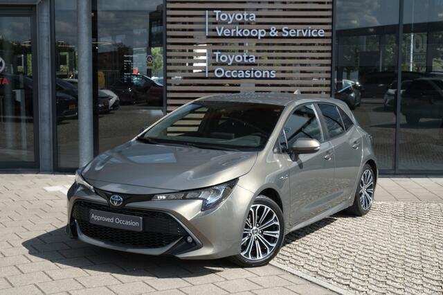 Toyota COROLLA 1.8 Hybrid Dynamic Automaat | Apple Carplay / Android auto | Stoelverwarming | 7 inch digitaal instrumentenpaneel | Regensensor | Automatisch dimmende binnenspiegel | Schakelflippers achter stuur (al