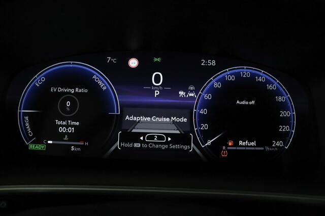 Toyota COROLLA Cross Hybrid 140 Dynamic | Demovoordeel! | Stoel / Stuur Verwarming | Parkeersensoren | Adaptieve Cruise Control |