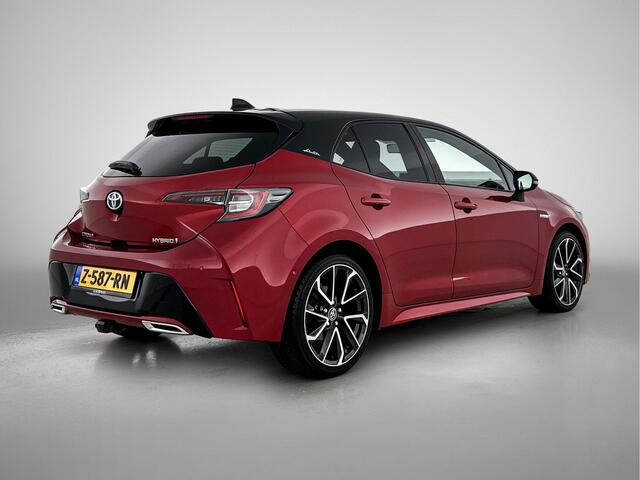 Toyota COROLLA 2.0 Hybrid Executive | Afneembare Trekhaak | PDC | ACC | Stoel en stuurverwarming |