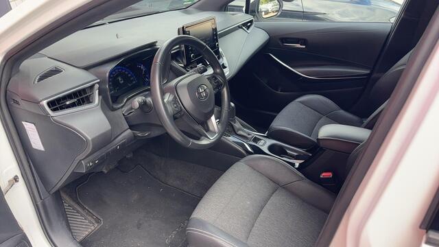 Toyota COROLLA Touring Sports 1.8 Hybrid Business Plus STOELVERW / FULL LED / CAMERA / KEYLESS / CLIMA / BLUETOOTH / ACC / NL-AUTO