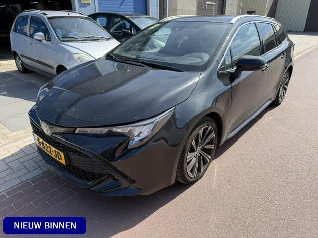 Toyota COROLLA Touring Sports 1.8 Hybrid Business Plus bj. 2023 BTW auto Nieuwe Yokohama All Season banden, accu en remmen voor (schijven en blokken).