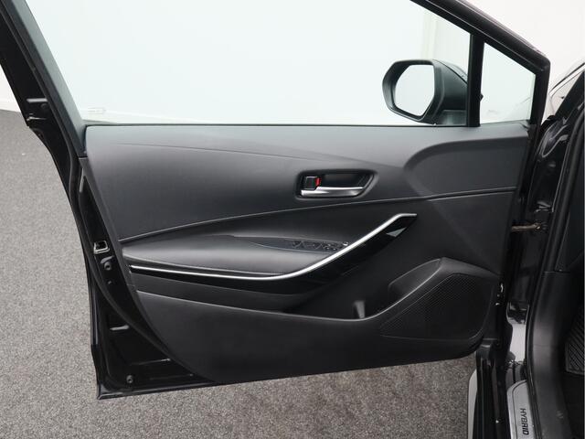 Toyota COROLLA Touring Sports 1.8 Hybrid Business Plus/ lage km/ trekhaak!