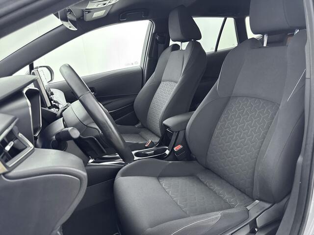 Toyota COROLLA Touring Sports 2.0 Hybrid Style | Voorruit-Stuur-Stoelverwarming | Blindspot | Parkeersensoren V+A |