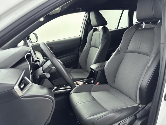 Toyota COROLLA Cross Hybrid 200 Style | Parkeersensoren V+A | Blindspot | Stoelverwarming |