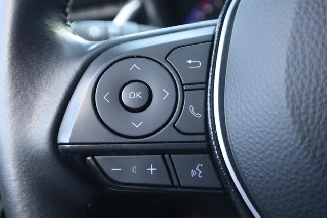 Toyota COROLLA Touring Sports 1.8 Hybrid Dynamic Trekhaak | All Seasons | Carplay | Stoelverwarming