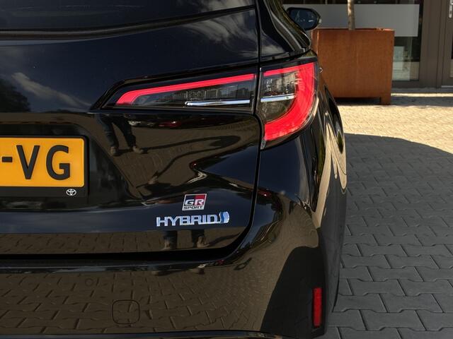 Toyota COROLLA Touring Sports 2.0 Hybrid GR-Sport | Panoramadak | JBL | Trekhaak