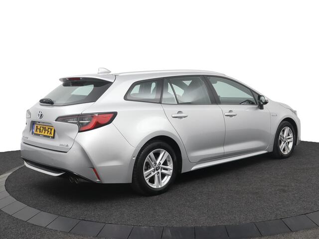 Toyota COROLLA Touring Sports 2.0 Hybrid Business | Lederen bekleding | Parkeersensoren | Apple carplay Android auto |