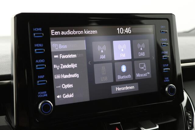 Toyota COROLLA Touring Sports 2.0 Hybrid Business | Lederen bekleding | Parkeersensoren | Apple carplay Android auto |