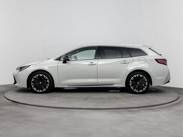 Toyota COROLLA Touring Sports 1.8 Hybrid GR-Sport Apple Carplay/Android Auto | Lichtmetalen velgen 17" | Parkeersensor voor en achter