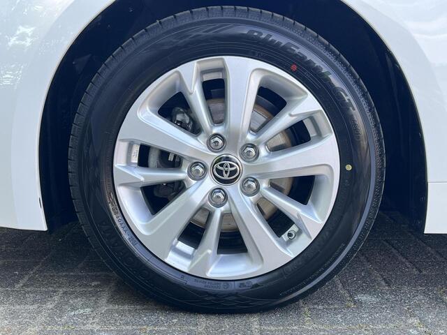 Toyota COROLLA Touring Sports 1.2 Turbo Comfort | Airconditioning | Carplay | Licht metalen velgen | Parkeersensoren voor |