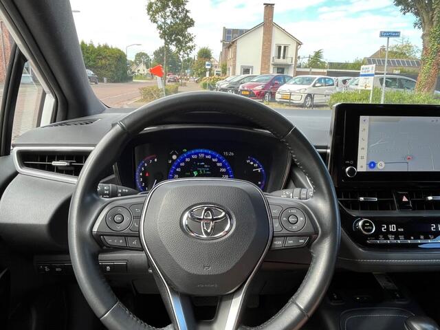 Toyota COROLLA TOURING SPORTS 2.0 HYBRID BUSINESS PLUS 152PK AUTOMAAT / NAVI / CAMERA / DAB / ADAP. CRUISE / STOELVERW. / 17'' LM-VELGEN