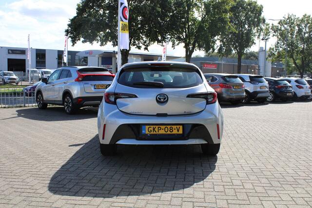Toyota COROLLA Hybrid 140 Active